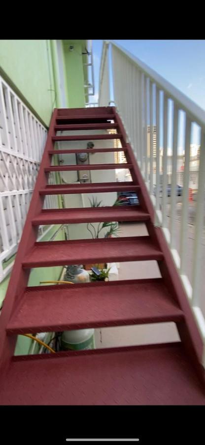 Bee Inn Puerto Rico Charming Urban Apartment In סן חואן מראה חיצוני תמונה