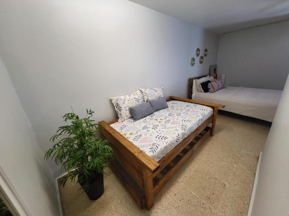 Bee Inn Puerto Rico Charming Urban Apartment In סן חואן מראה חיצוני תמונה