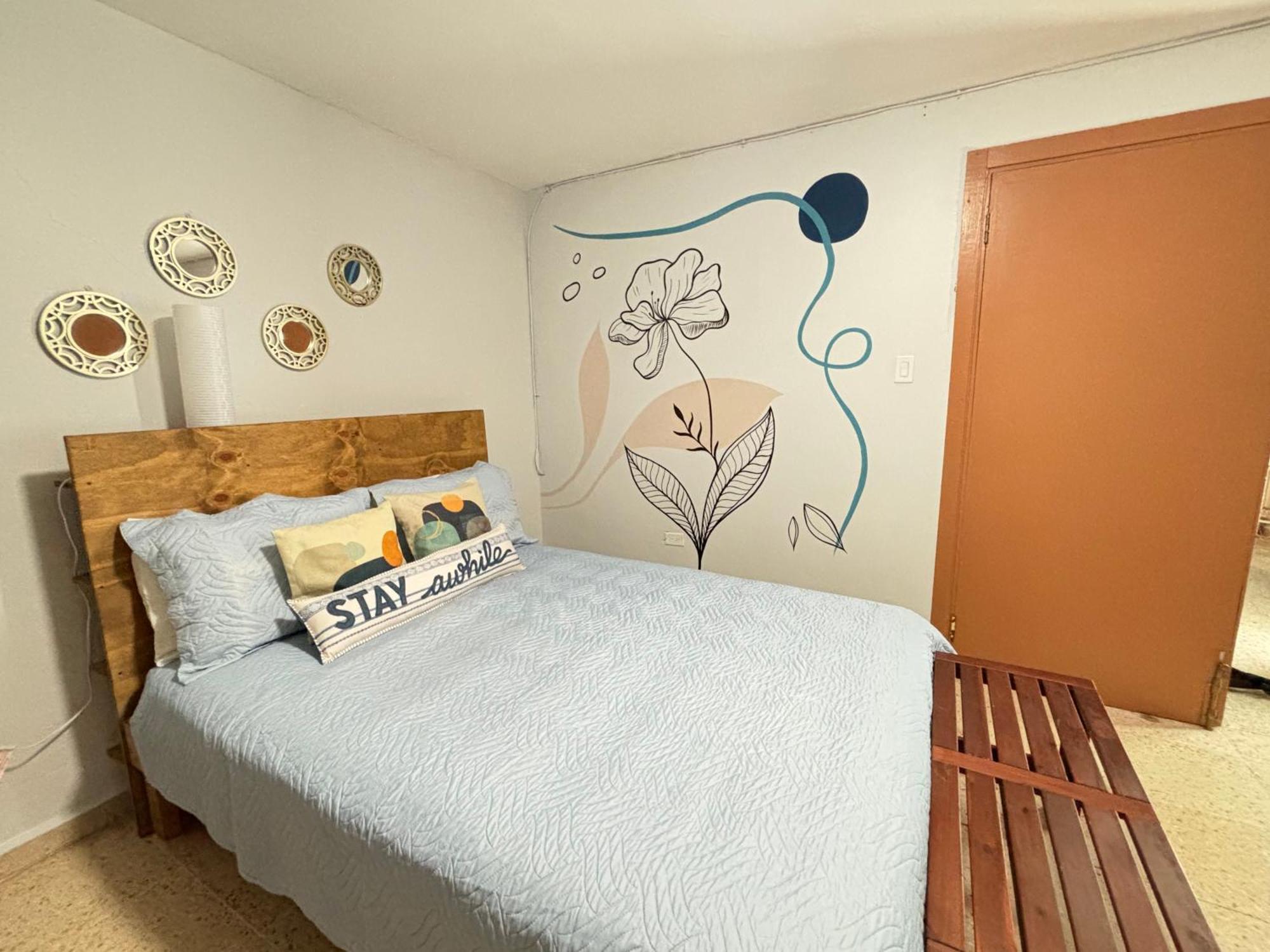 Bee Inn Puerto Rico Charming Urban Apartment In סן חואן מראה חיצוני תמונה